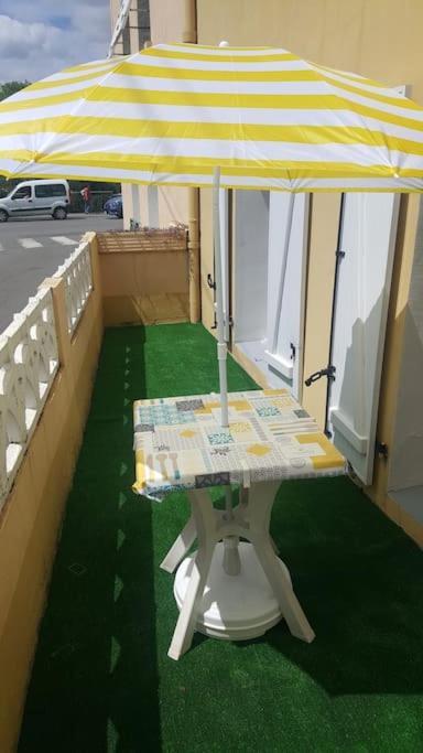 Appartement Plein Sud Au Rdc Avec Terrasse Et Parking Bagnères-de-Bigorre Zewnętrze zdjęcie