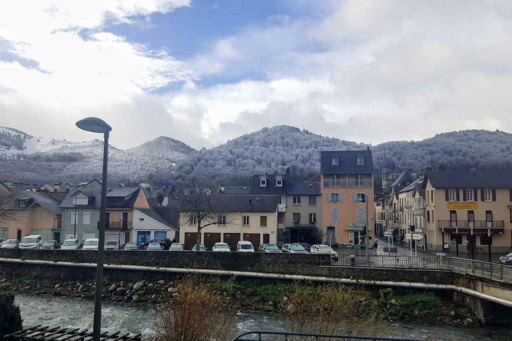 Appartement Plein Sud Au Rdc Avec Terrasse Et Parking Bagnères-de-Bigorre Zewnętrze zdjęcie